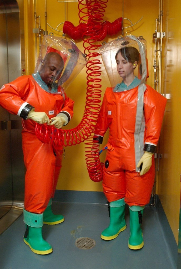 Biosafety-levels-pressure-suit